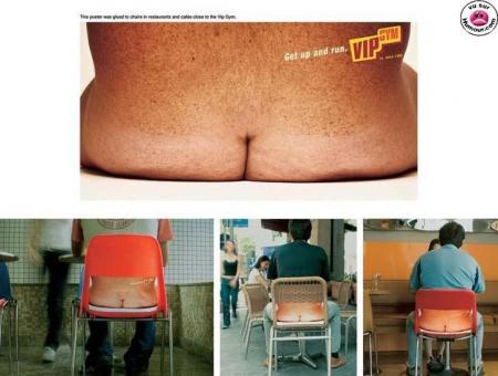poser son cul sur une chaise